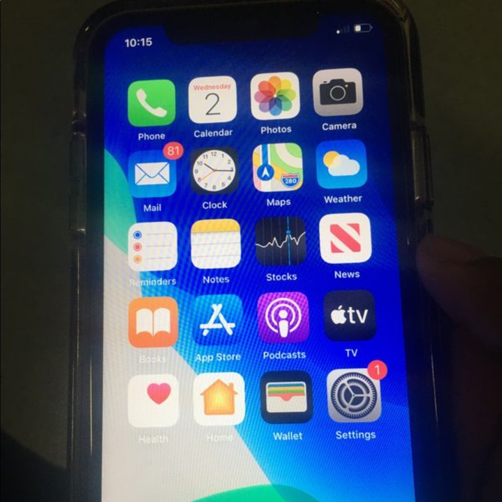 Iphone 11 - Picture 2 of 2